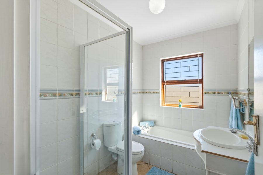 4 Bedroom Property for Sale in Bay Park Western Cape